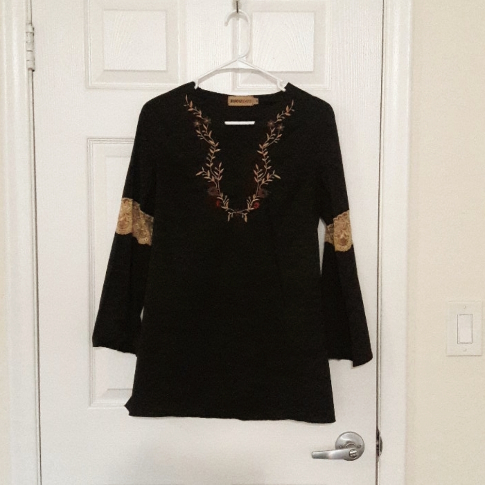 Mid thigh blouse